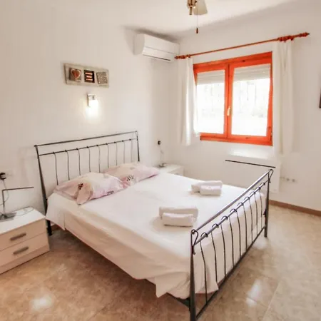 Rondel Villa *